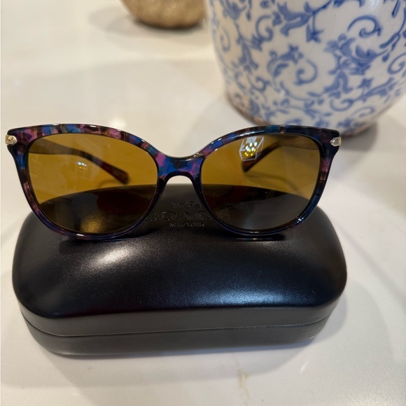Coach Tortoiseshell Frames and case main image 6